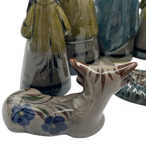 Vtg 11 Pc Artisan Painted Mexican Folk Art Clay Pottery Christmas Nativity Set - Picture 13 of 16